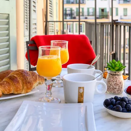 #47 Paradis 2 Min De La - Balcon & Ac